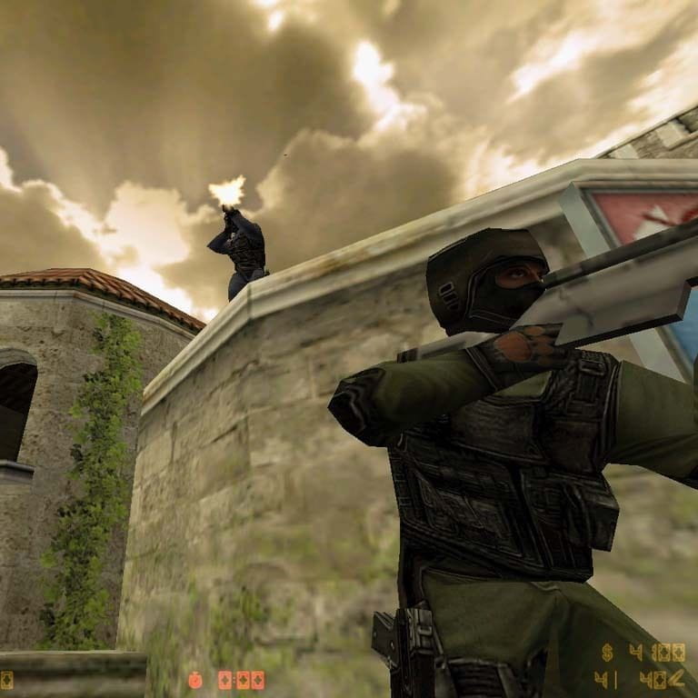 Protected, no threats found, playing status